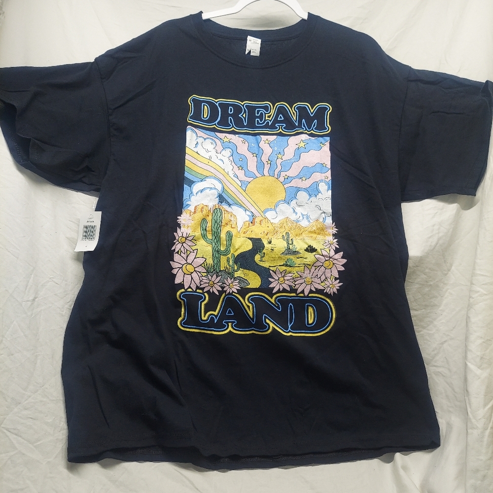 Retro 'Dream Land' Desert Graphic T-Shirt Size XL Nwt 100% Cotten